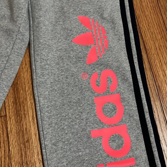 Adidas pants - Picture 2 of 5